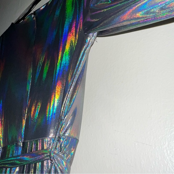 Beautiful Holographic Formal Dress, Size XL but would fit better for a size L - Picture 8 of 10